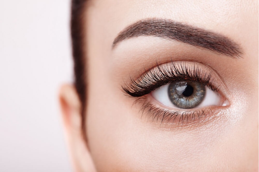 Stymulacja skóry polinukleotydami – efekty zabiegu z użyciem Ami Eyes